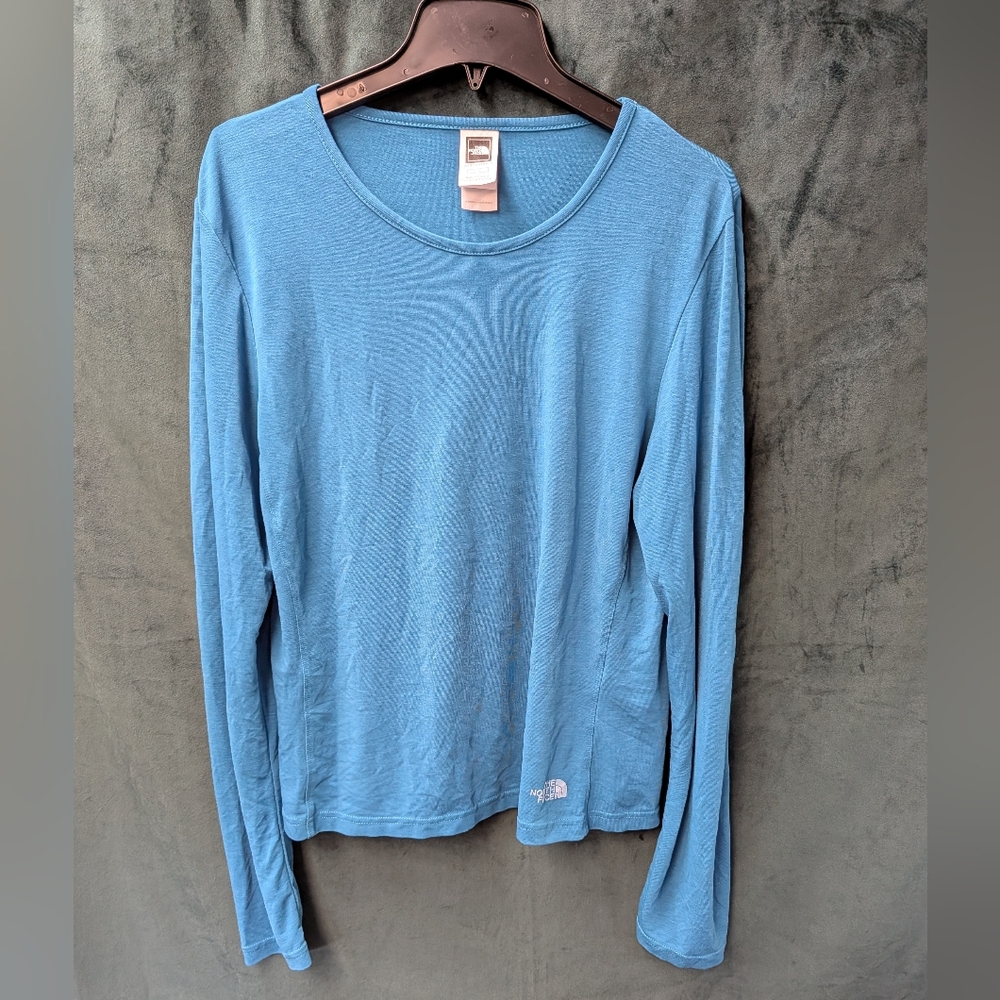 The North Face Women's Teal Long Sleeve Tee